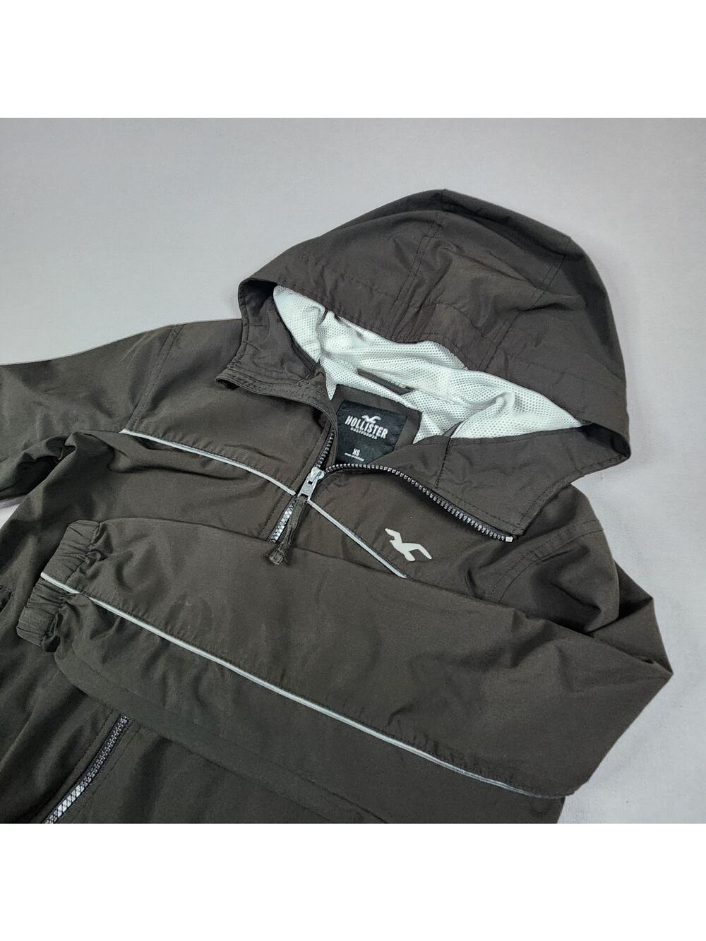 Hollister full zip Jacket XS black raincoat windbreaker with Hood & Zip Pockets